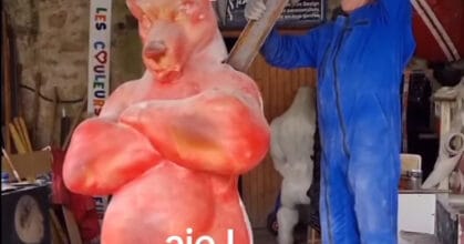 sculpture d'un ours géant de 2m50 en résine